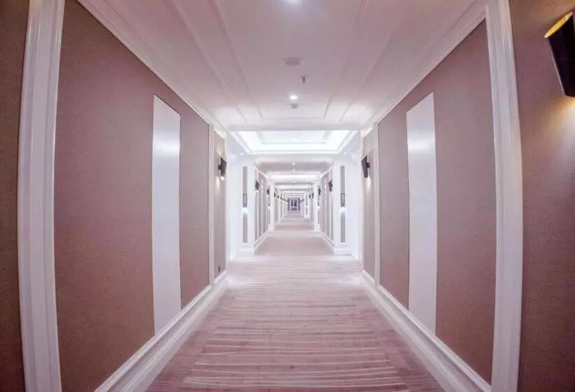 Khemarak Hotel 凯娜酒店