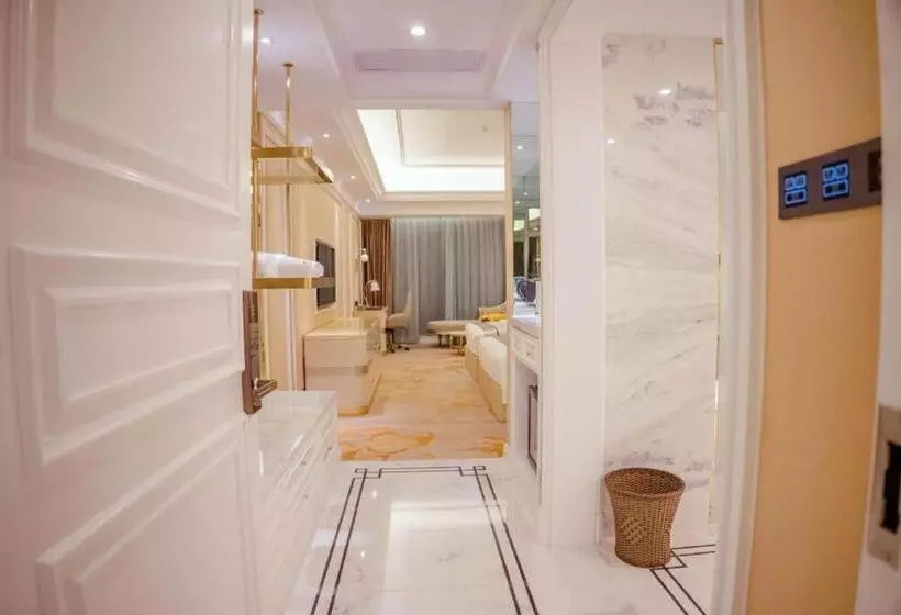 Khemarak Hotel 凯娜酒店