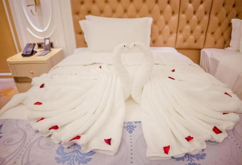 Khemarak Hotel 凯娜酒店