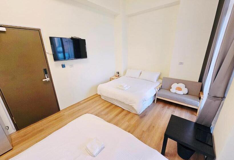 پانسیون Flower