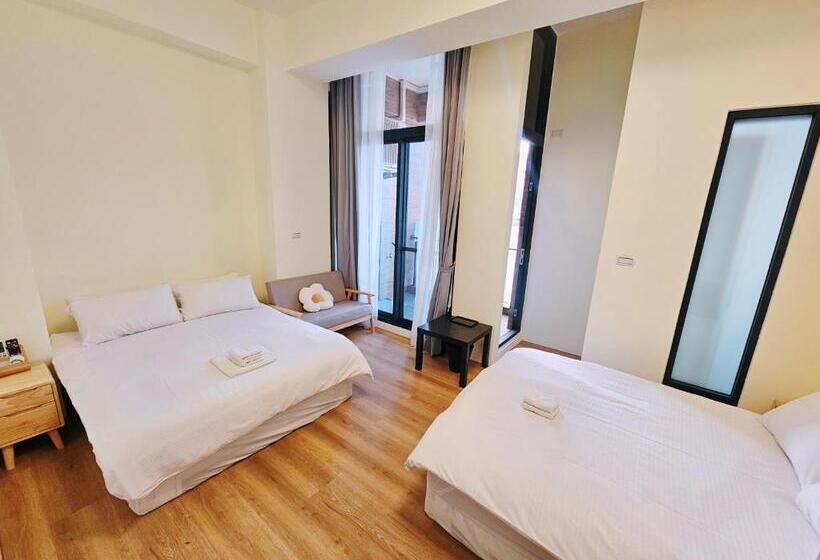 پانسیون Flower