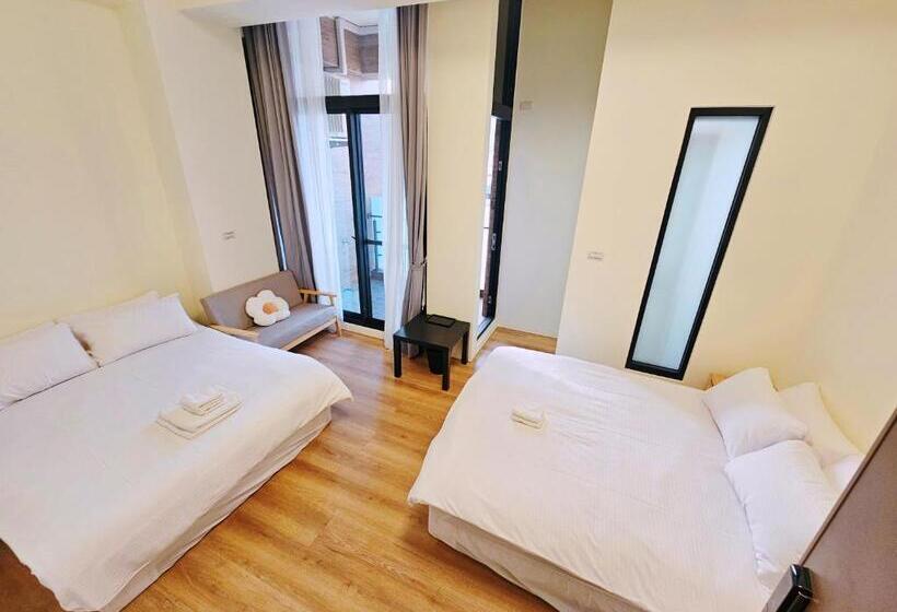 پانسیون Flower