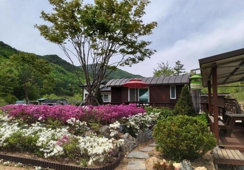 Pensão Sangjoo Munjangdae Healing House