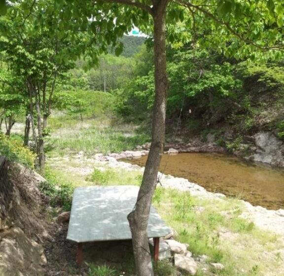 Pensão Sangjoo Munjangdae Healing House