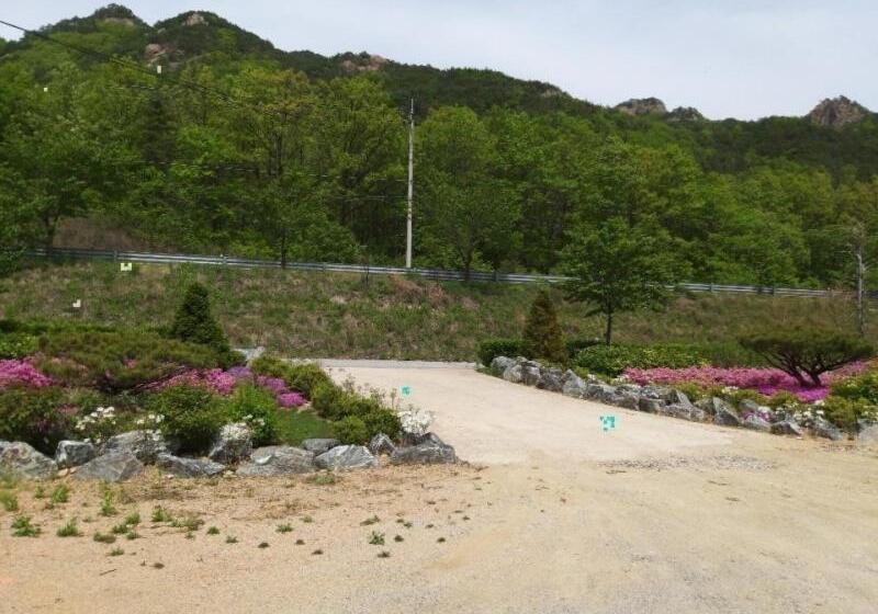 Pensão Sangjoo Munjangdae Healing House