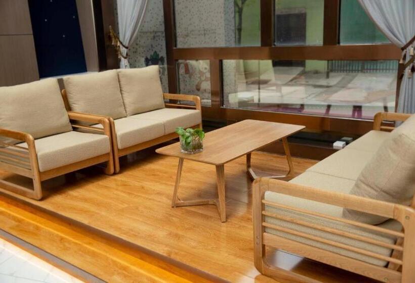 Starway Hotel Zhengzhou Weilai Road