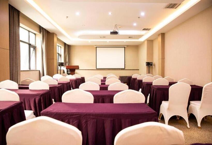 Starway Hotel Zhengzhou Weilai Road