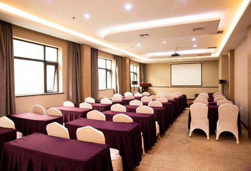 Starway Hotel Zhengzhou Weilai Road