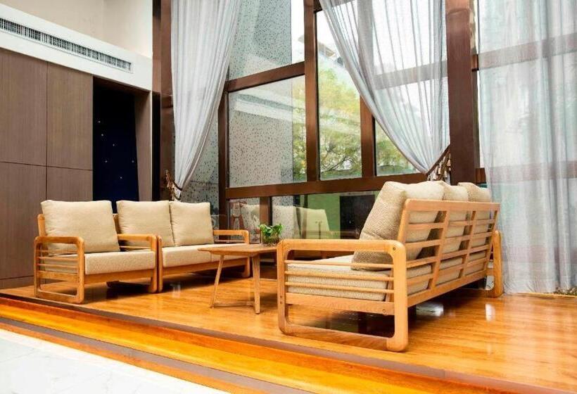 Starway Hotel Zhengzhou Weilai Road