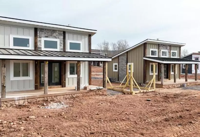 Valley View Cabin Resort