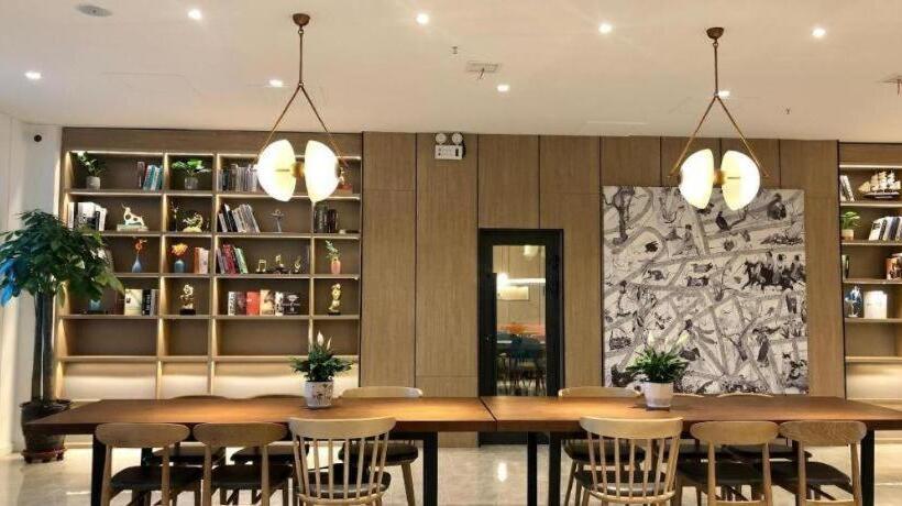 Hanting Premium Hotel Gonghe Qinghai Lake South Street