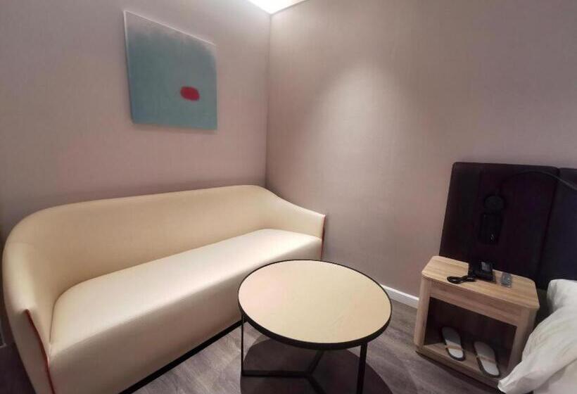 Hanting Premium Hotel Gonghe Qinghai Lake South Street