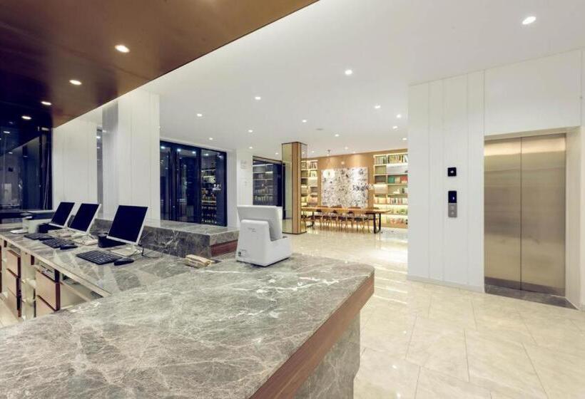 Hanting Premium Hotel Xi Ning Bayi Road Minhang Tower