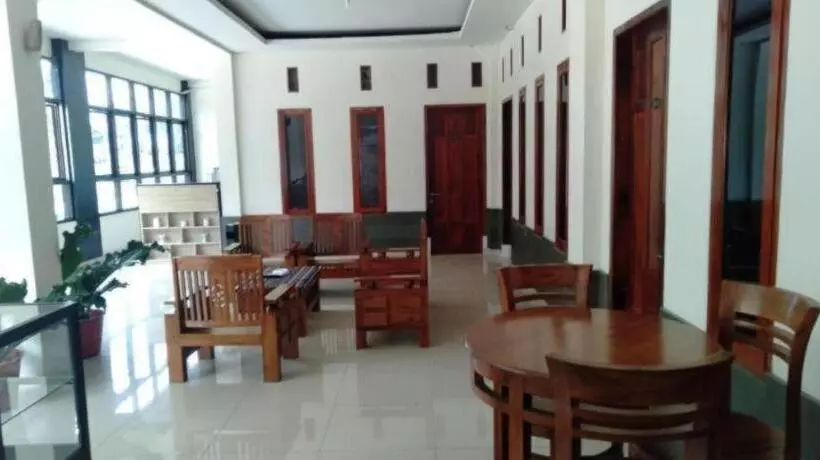 ホテル Gosyen Efata Toraja