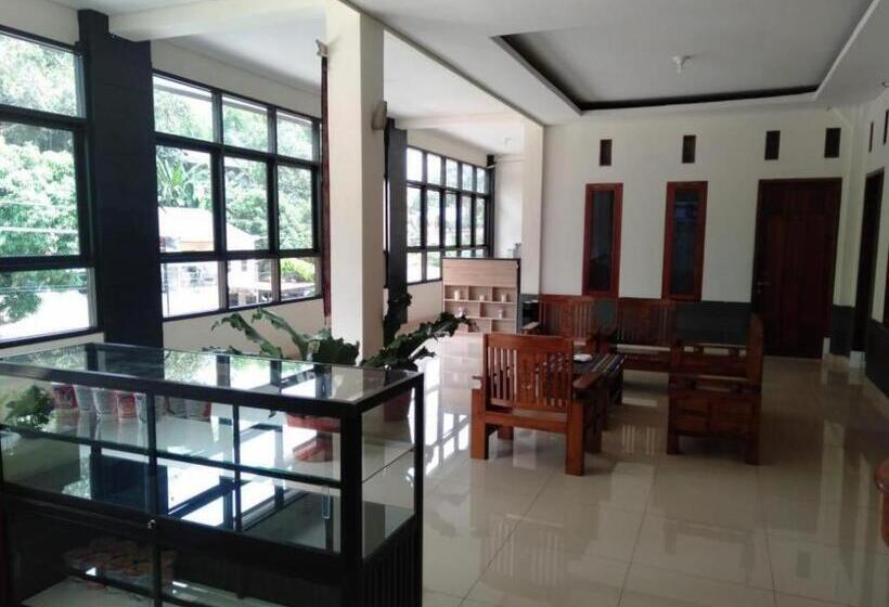 ホテル Gosyen Efata Toraja