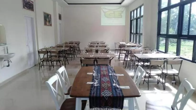 ホテル Gosyen Efata Toraja