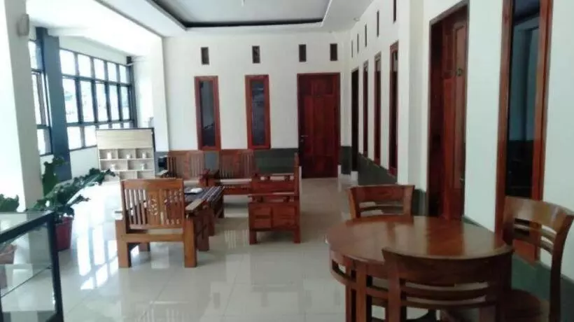 ホテル Gosyen Efata Toraja