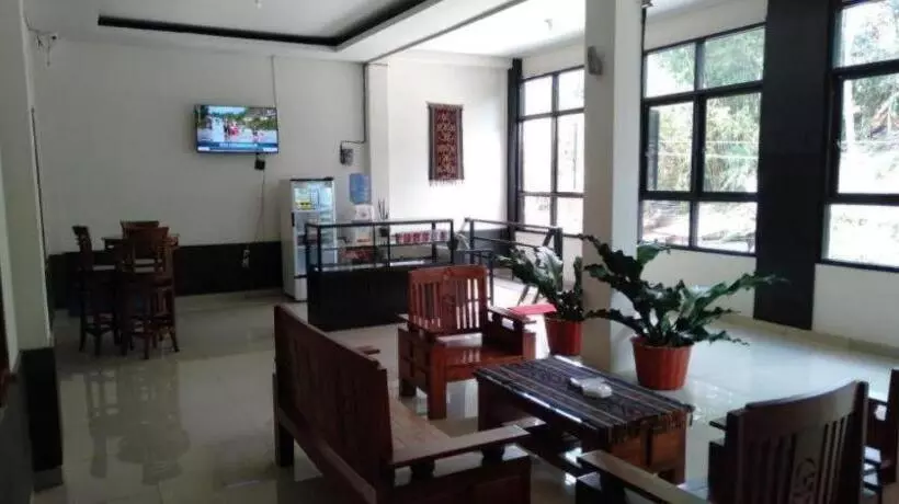 ホテル Gosyen Efata Toraja