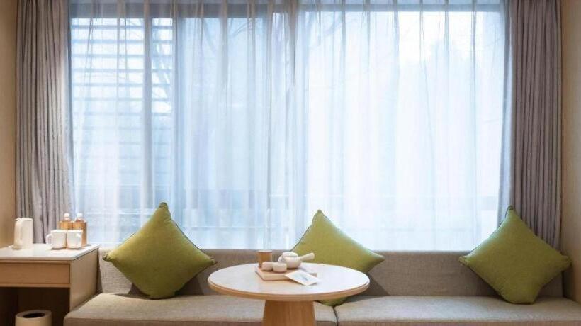 Ji Hotel Huzhou Administration Center