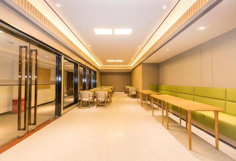 Ji Hotel Qidong Wenfeng Big World