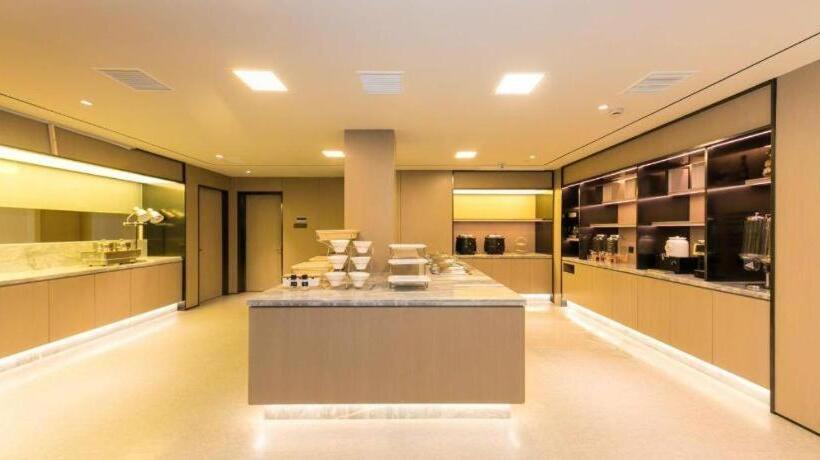 Ji Hotel Qidong Wenfeng Big World