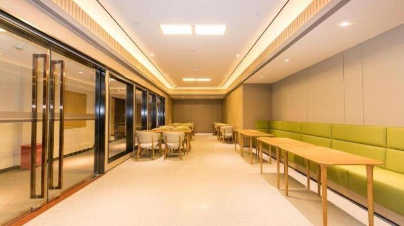 Ji Hotel Qidong Wenfeng Big World