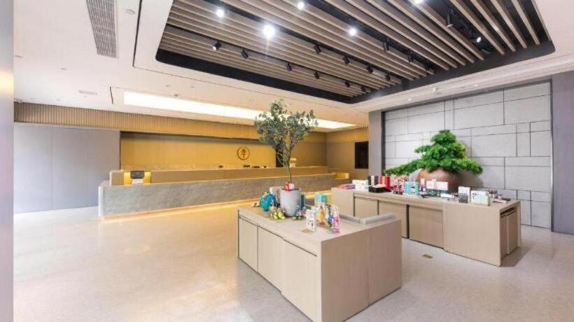Ji Hotel Qidong Wenfeng Big World
