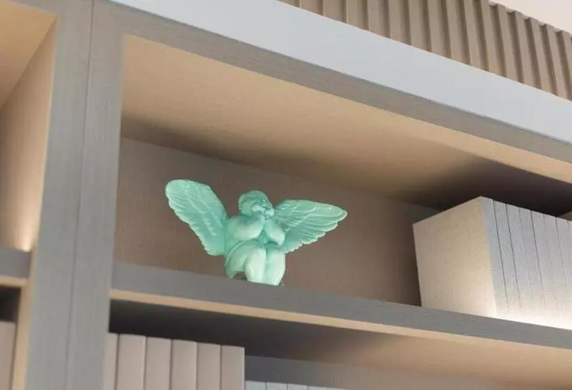 Ji Hotel Shanghai Bao An Road Metro Station