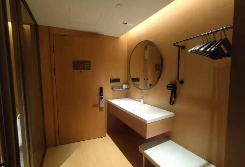 Ji Hotel Shiyan Shanghai Road