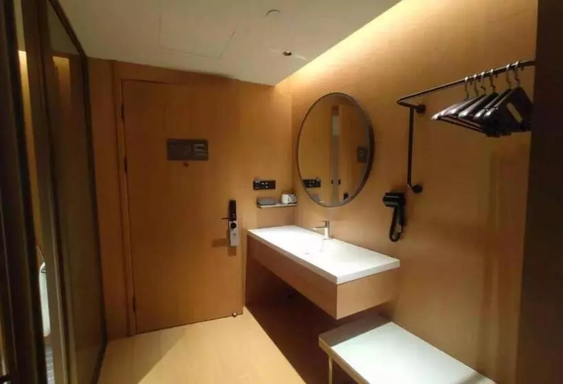 Ji Hotel Shiyan Shanghai Road