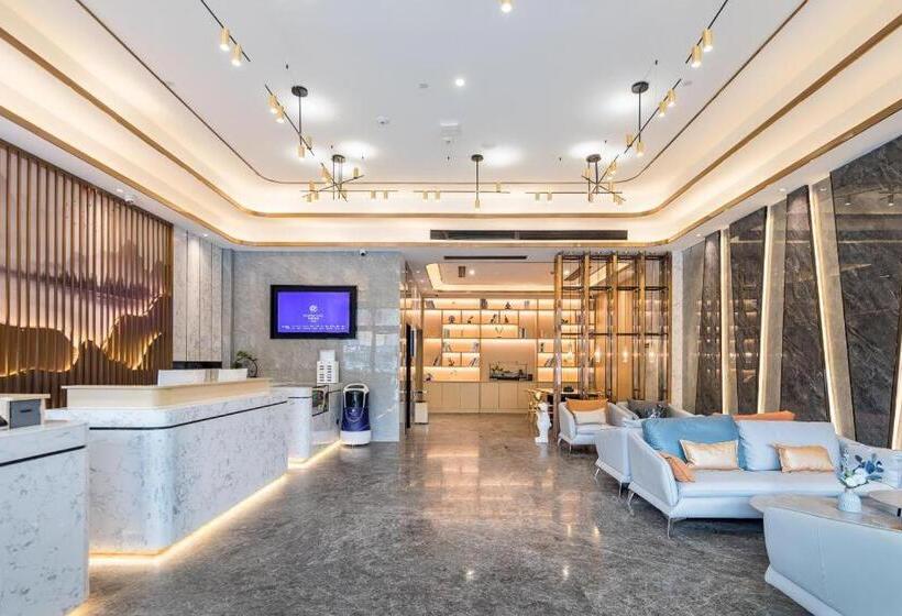 Starway Hotel Nanjing Jingwu Road Hongyang Home City