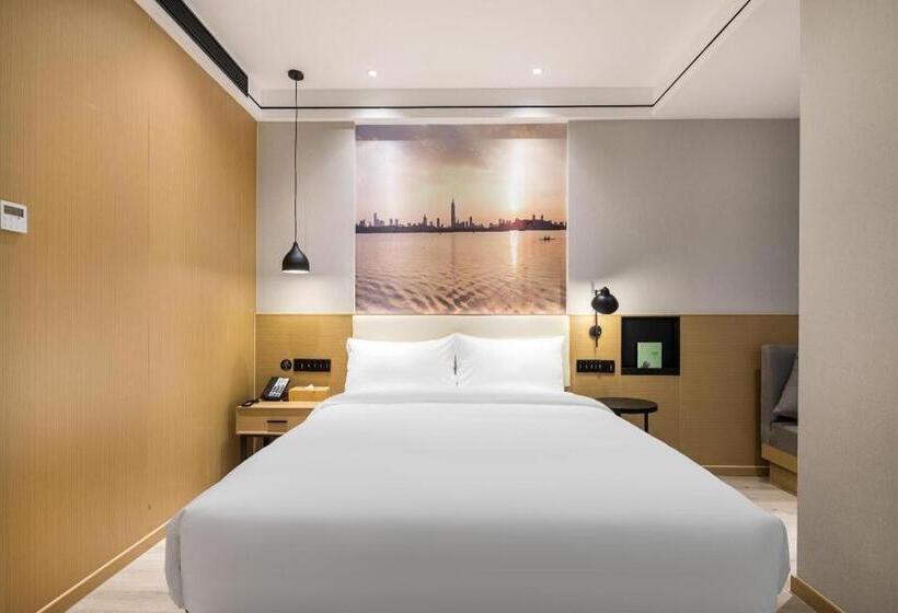 Starway Hotel Nanjing Jingwu Road Hongyang Home City