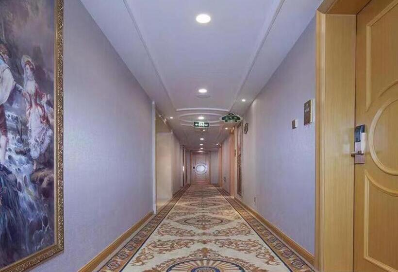 Vienna Hotel Guangdong Jiangmen Wanda Plaza Huiyuecheng