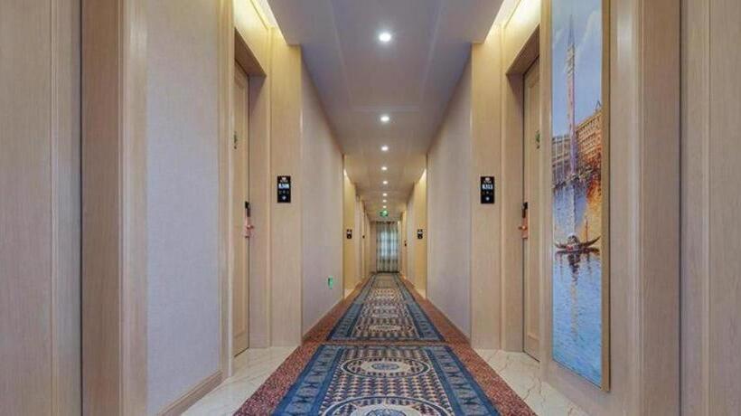 Vienna Hotel Guangdong Zhaoqing East Station Dinghu Mountain Scenic Area