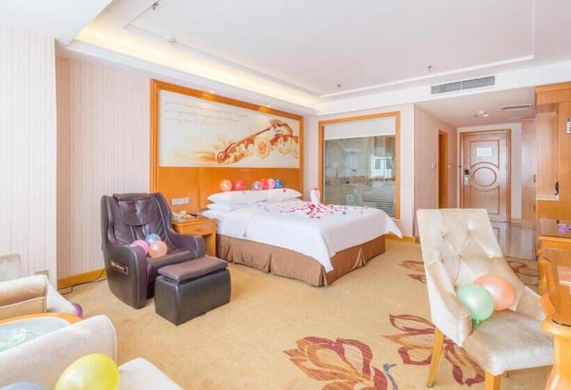 Vienna Hotel Weifang Taihuacheng