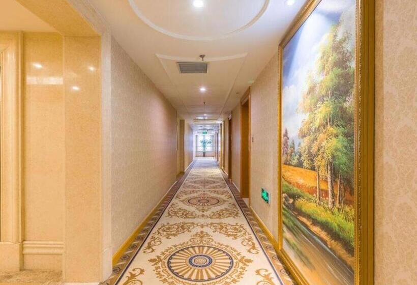 Vienna Hotel Weifang Taihuacheng