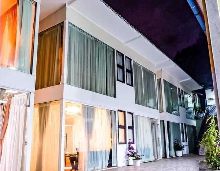 Brilliant Sky Hotel And Leisure Park