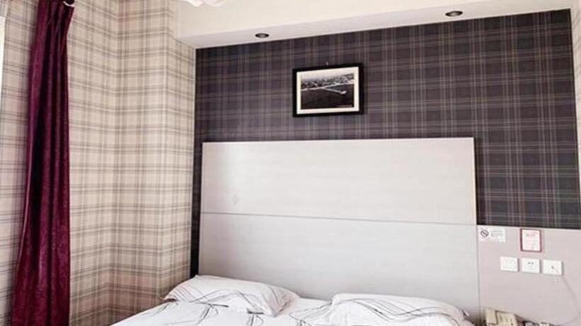 City 118 Hotel Qingdao Licang Pedestrian Street