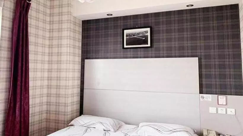 City 118 Hotel Qingdao Licang Pedestrian Street