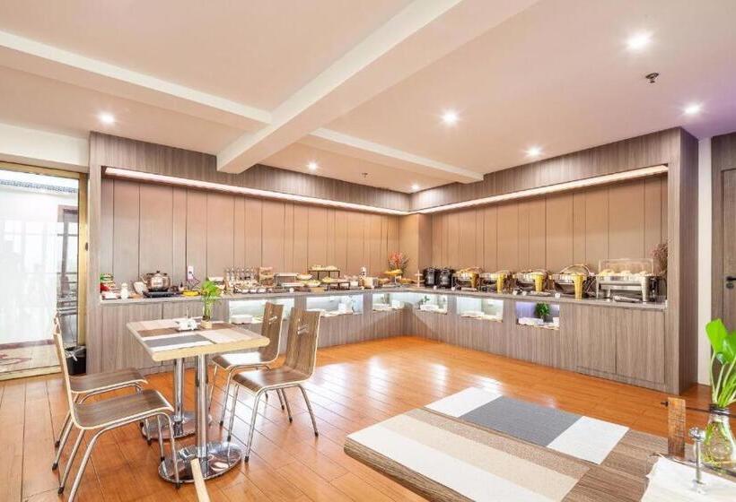 Hanting Hotel Dezhou Leling Yiwu Shopping Mall