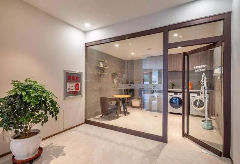 Hanting Hotel Dezhou Leling Yiwu Shopping Mall