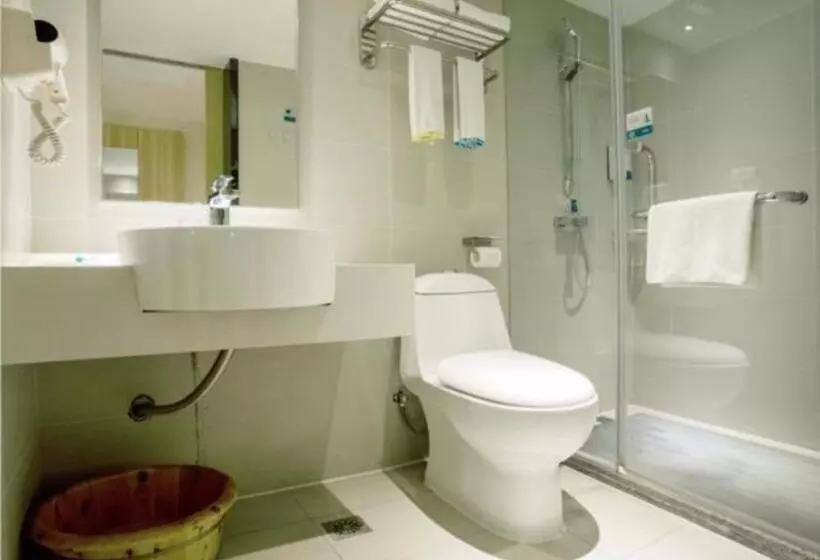 Hotelli City Comfort Inn Chengdu Giant Panda Base