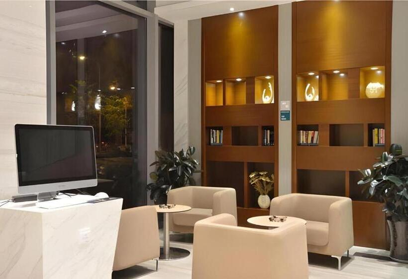 Отель City Comfort Inn Chengdu Shuxin Avenue Metro Station Industrial College