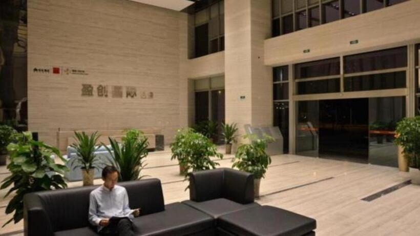 Отель City Comfort Inn Chengdu Shuxin Avenue Metro Station Industrial College