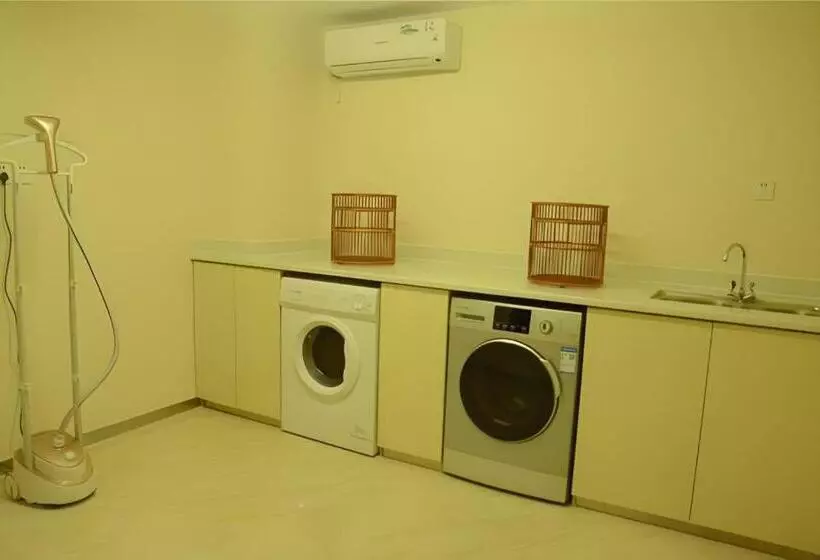 Hotelli City Comfort Inn Dongguan Dalang Yuanda City Plaza