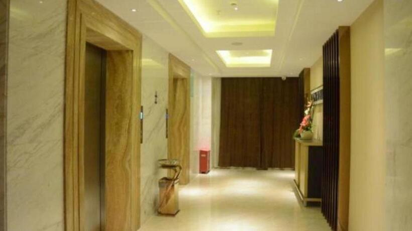 ホテル City Comfort Inn Dongguan Dalang Yuanda City Plaza