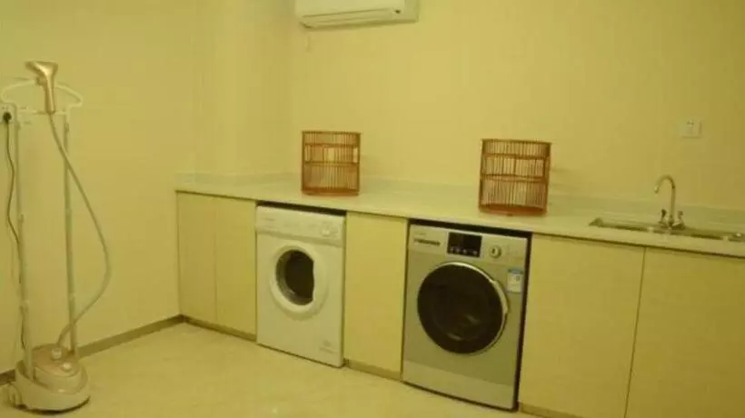 Hotelli City Comfort Inn Dongguan Dalang Yuanda City Plaza