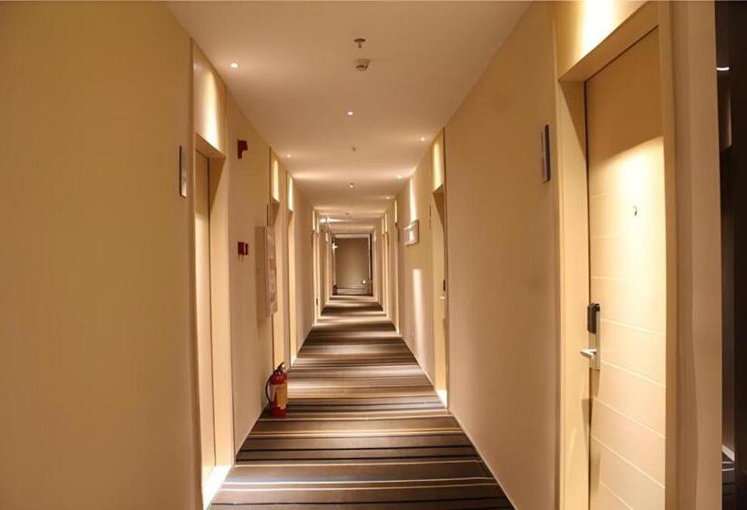 Otel City Comfort Inn Zhuhai University Town Tangjiawan Plaza