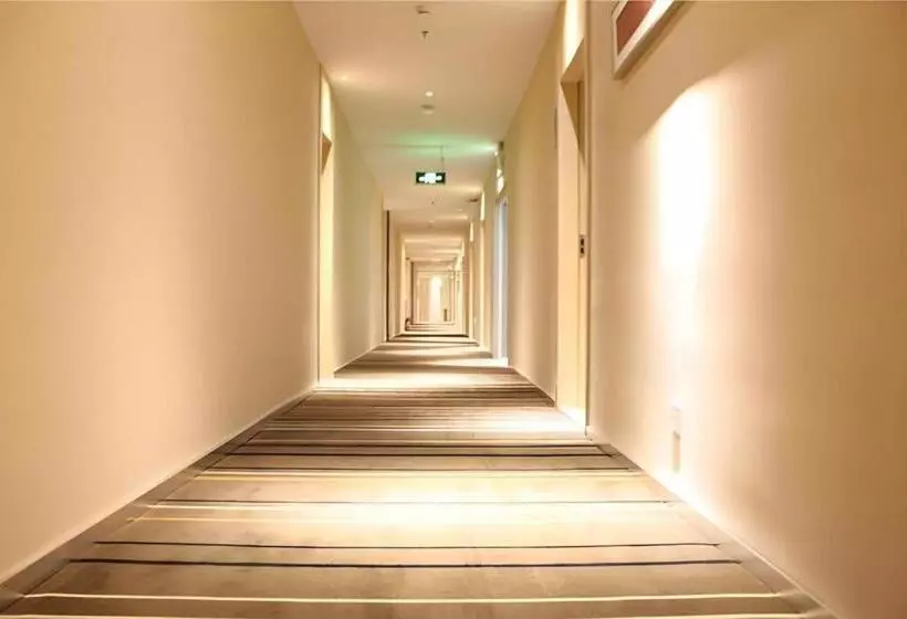 ホテル City Comfort Inn Zhuhai University Town Tangjiawan Plaza