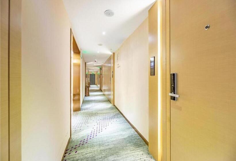 Lavande Hotel Nanchang Qingshan Metro Station